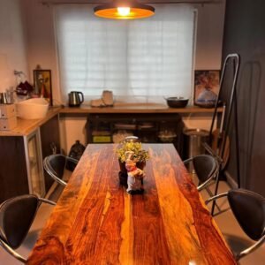 Luxurious mango wood dining table